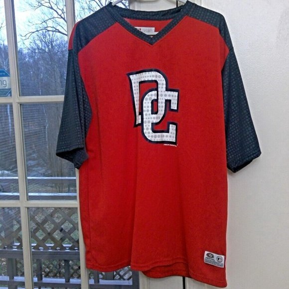 True Fan Washington Nationals Women's T-Shirt XL Red/Blue Patterned DC Logo MLB - Picture 1 of 6